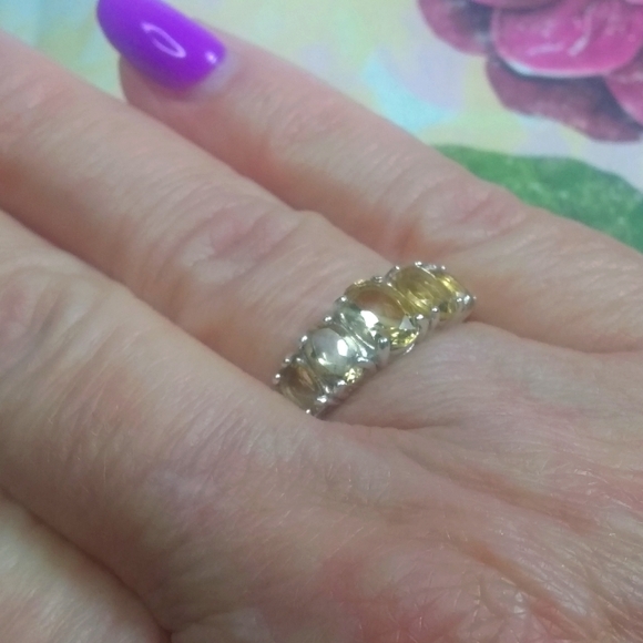 .925 Sterling Silver Lovely Citrine Oval Round Gemstone Solid Band Ring - Picture 2 of 7